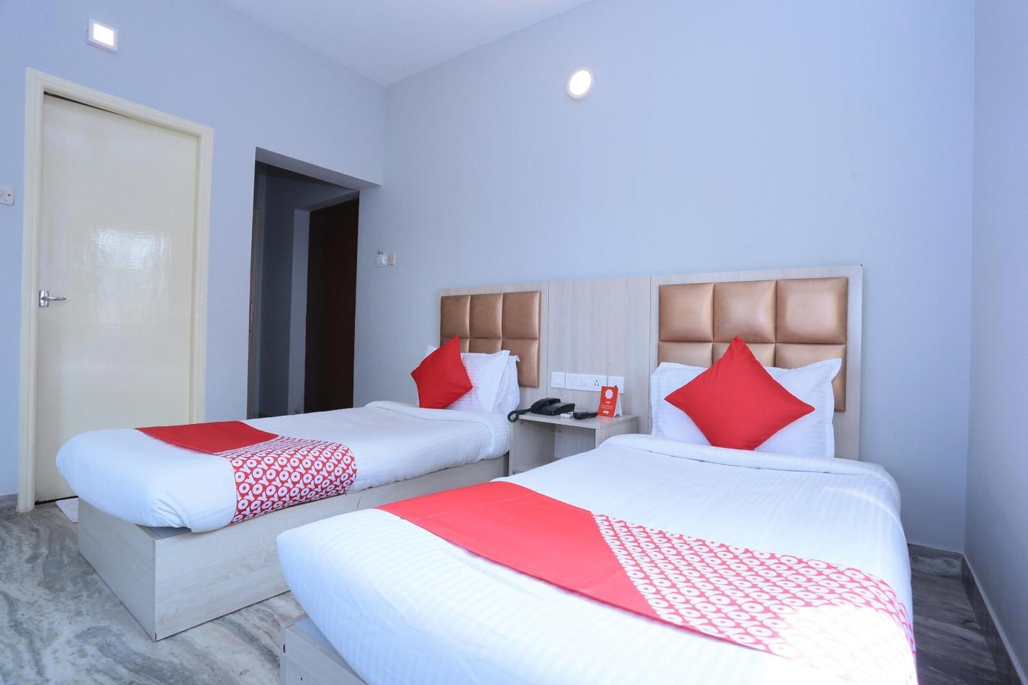 Super Townhouse Prince Palace Thiruvananthapuram Екстер'єр фото