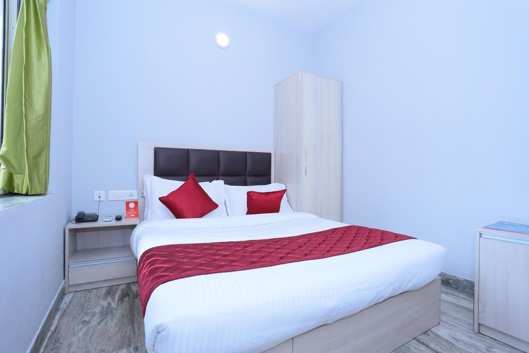 Super Townhouse Prince Palace Thiruvananthapuram Екстер'єр фото