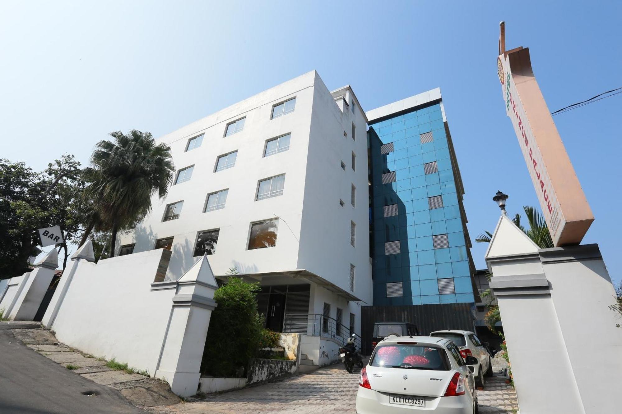 Super Townhouse Prince Palace Thiruvananthapuram Екстер'єр фото