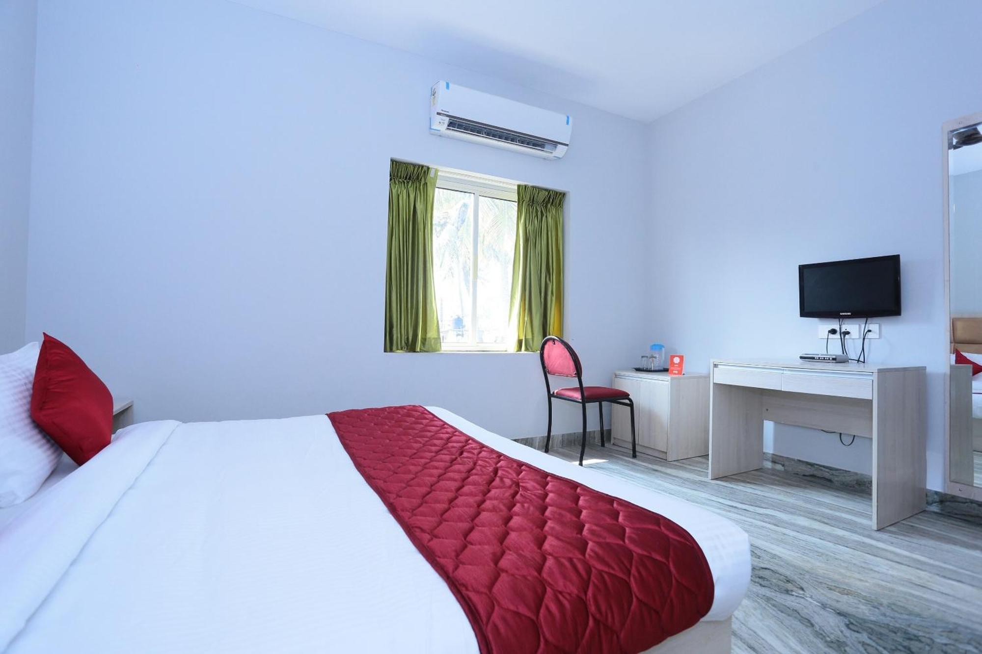 Super Townhouse Prince Palace Thiruvananthapuram Екстер'єр фото