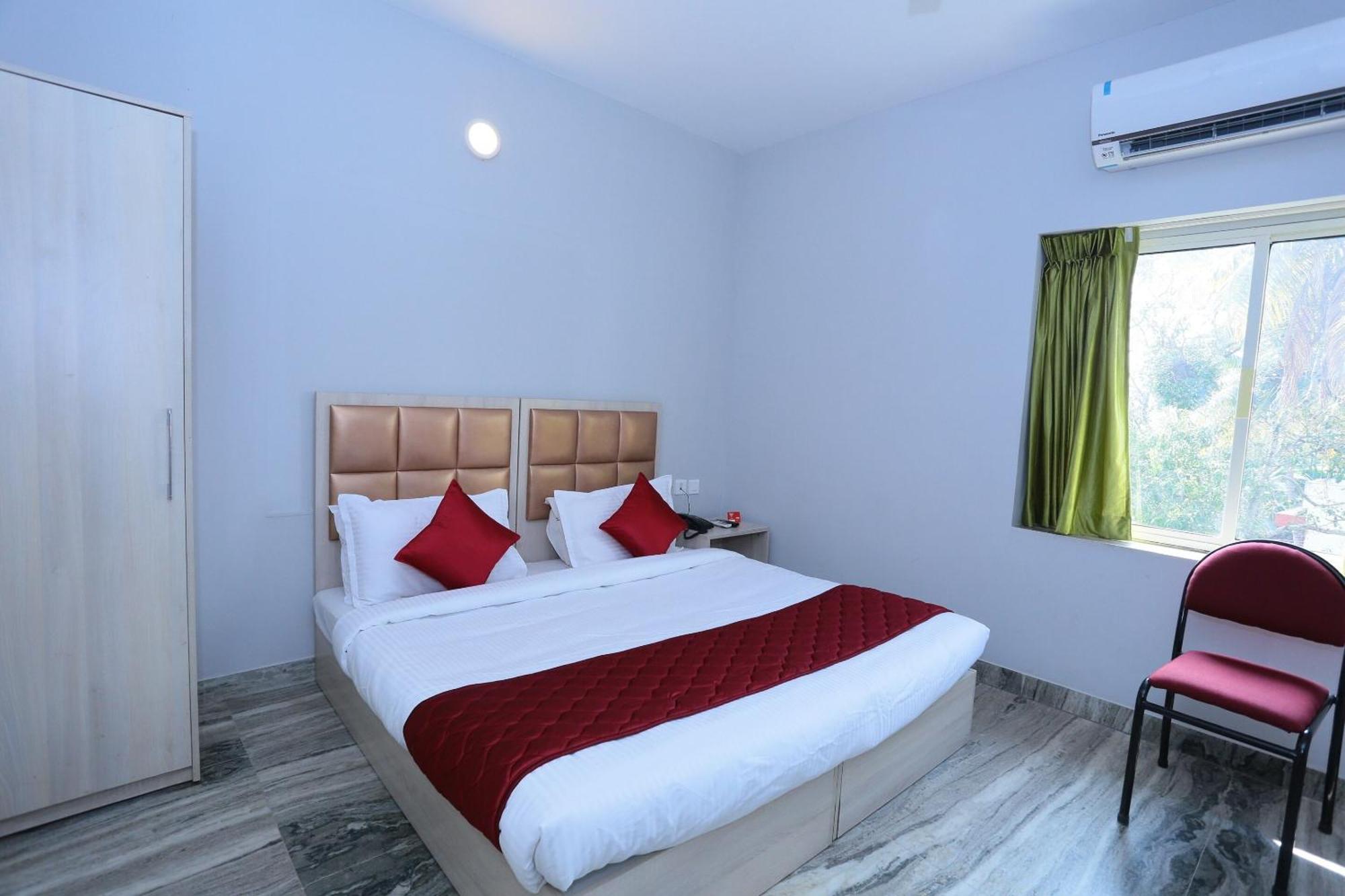 Super Townhouse Prince Palace Thiruvananthapuram Екстер'єр фото